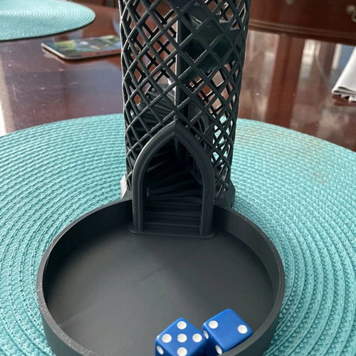 Dice Tower new, ideal for rolling dice and DnD