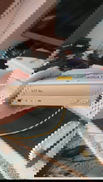 Cd rom 52xmax για να διαβάζει τα cd