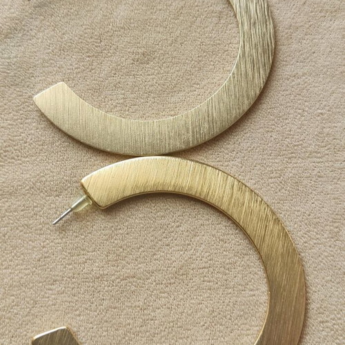 Gold-plated hoops like new, matte gold color
