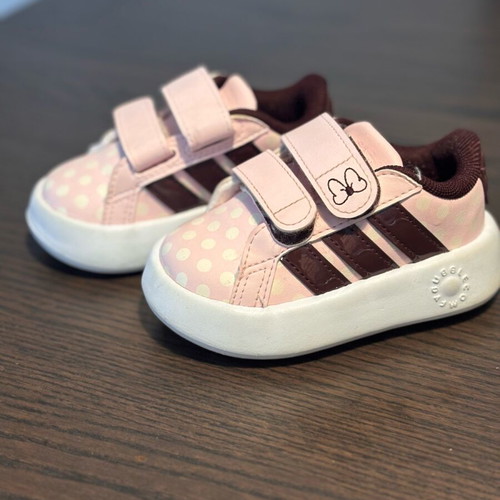 Adidas x Disney baby sneakers size 20 pink with polka dots and velcro like new