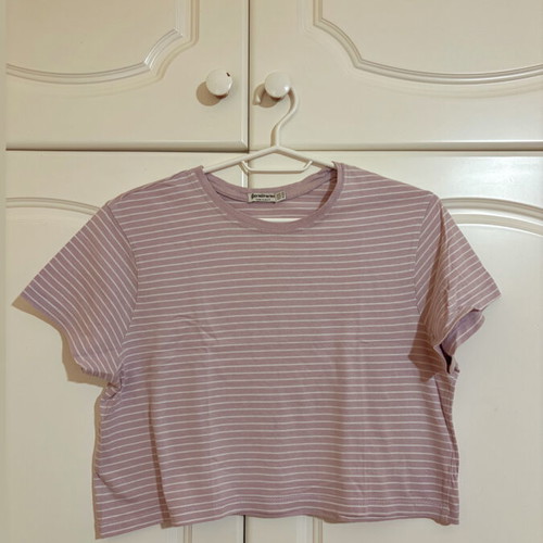 Lilac short striped t-shirt Stradivarius like new, size XS