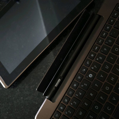 Asus Transformer 2 in 1 Tablet with Keyboard Dock and Hudle Tablet