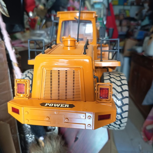 Radio control truck cement mixer, like new, 80 cm
