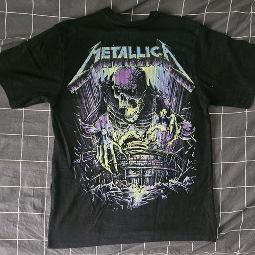 Metallica Stadium T-shirt men's XS like new, black multicolor