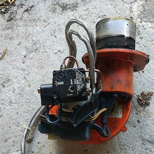 Kiturami 21S burner used with control unit and thermostat