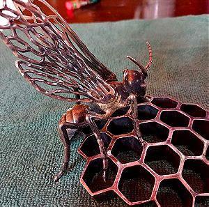 lalaounis  ασημενια μελισσα  βαρος 450 γραμμ.  Λαλαουνης, ασημι 925 βαθμων πολυ ομορφο αντικειμενο