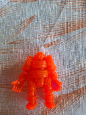 Alien Cyclops figure 1986 like new, deep red
