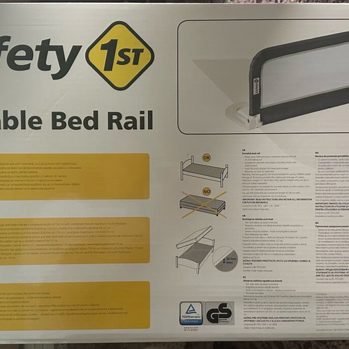Portable bed rail 1.06m like new, for 18 months to 5 years
