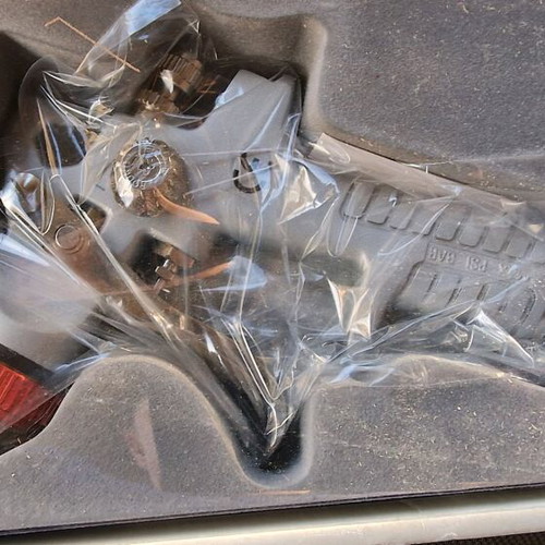 Delta 30 gravity feed spray gun with 2.0 nozzle new