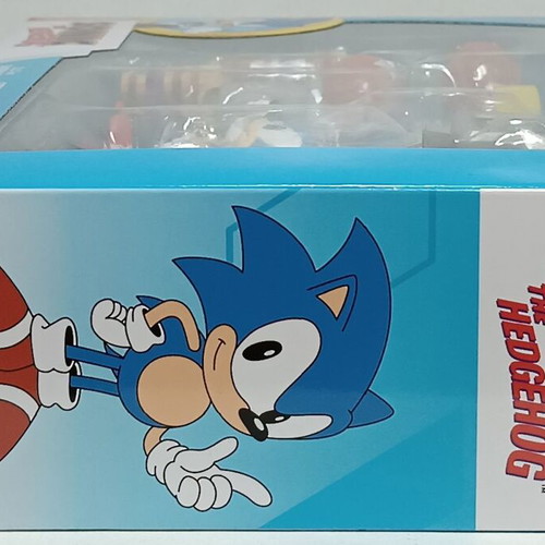 Sonic The Hedgehog & Tails diorama set new