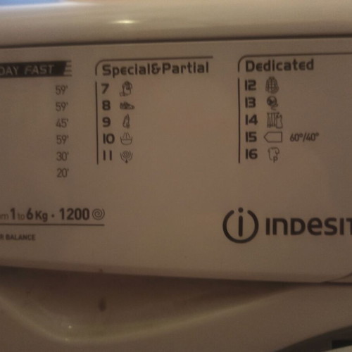 Indesit washing machine 6 kg like new