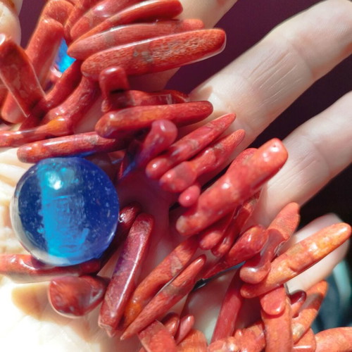 Chunky boho coral necklace with blue beads new
