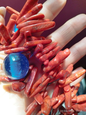 Chunky boho coral necklace with blue beads new