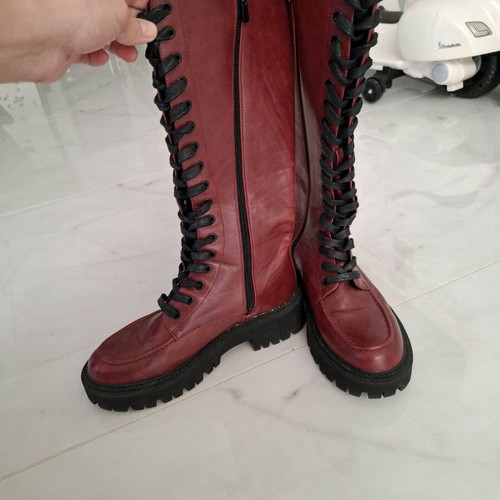 Attrattivo boots burgundy size 39 like new