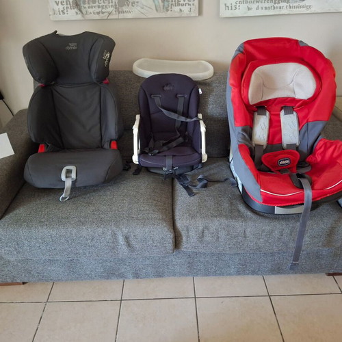 Chicco, Britax and Cam car seats like new with ISOFIX