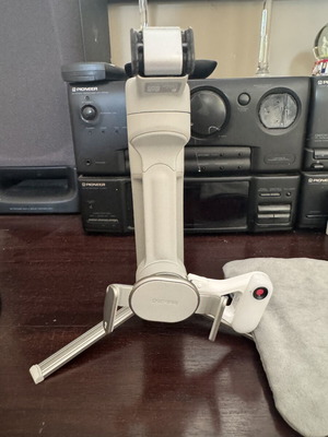Insta360 Flow 2 Smart Gimbal Stabilizer like new