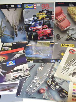 Modeling catalogs used, pack with Revell, Italieri, Heller, Airfix, Matchbox, Humbrol