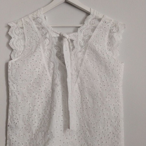 Samantha women's lace blouse like new, white, size M