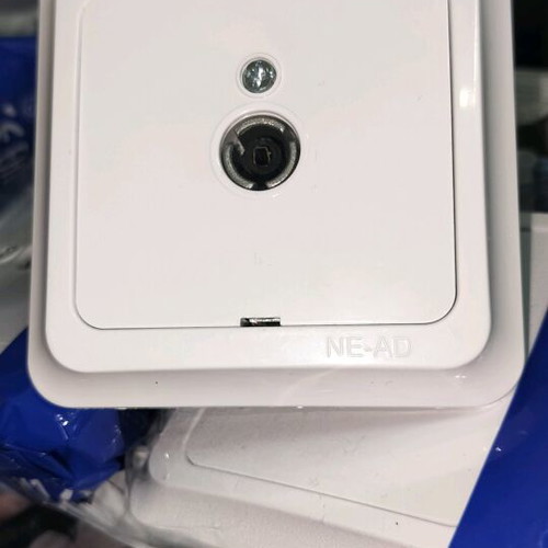 TV pass-through sockets new, easy installation