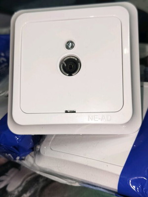 TV pass-through sockets new, easy installation