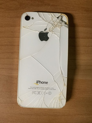iPhone 4S (A1387) used, white for parts or repair