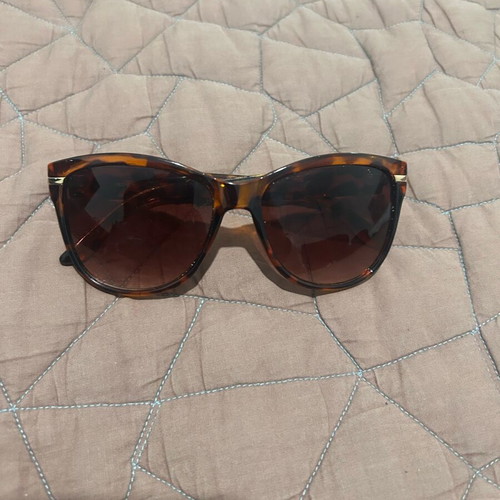 Tortoise sunglasses like new, brown, clear lenses