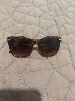 Tortoise sunglasses like new, brown, clear lenses