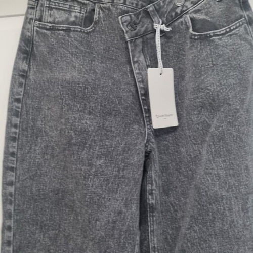 Wide leg jean gray size Medium new with tags