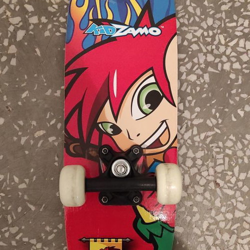 Children's skateboard used, intact
