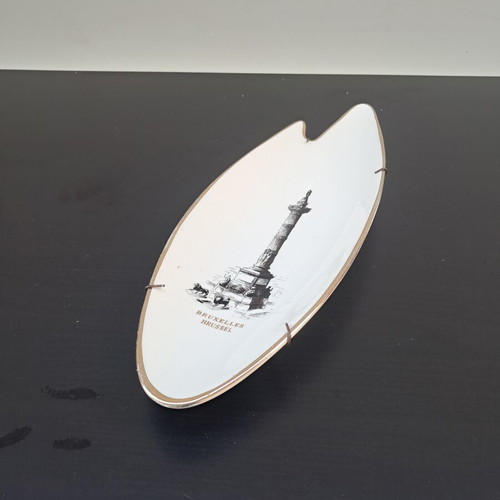 Vintage decorative plate from Belgium like new, 30x10 cm