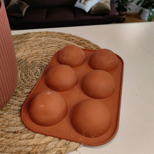 Silicone mold for cupcakes and chocolate bonbons Zola new, 6 cavities
