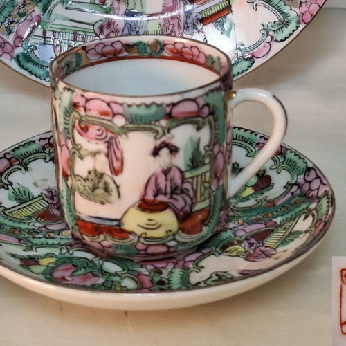 Vintage Chinese Famille Rose Medallion porcelain set used