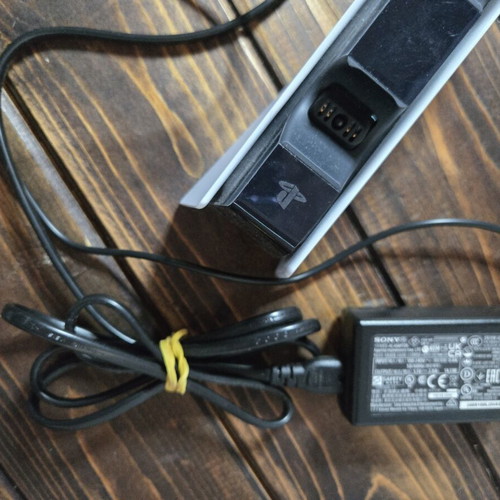 Dualsense charger for 2 controllers like new