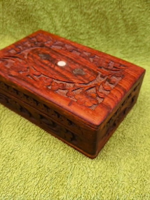 Carved wooden jewelry box vintage, like new