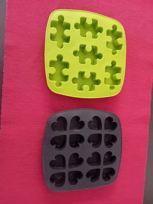 Silicone Ice Cube Trays pack of 2, green and black, like new, IKEA