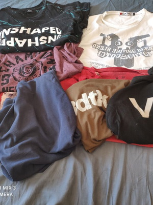 10 medium size short sleeve T-shirts