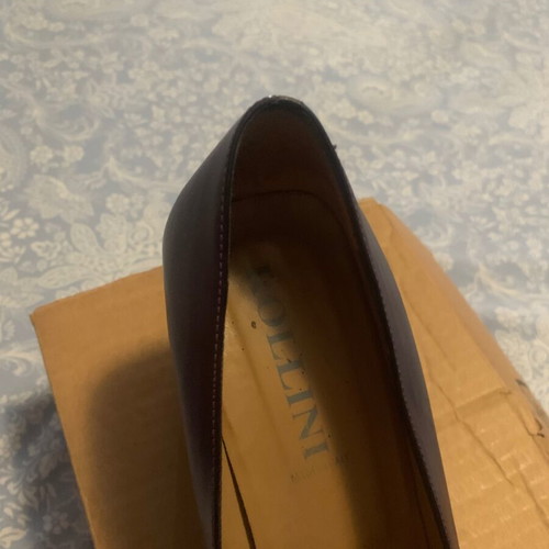Rollini leather shoes in dark purple shade, like new