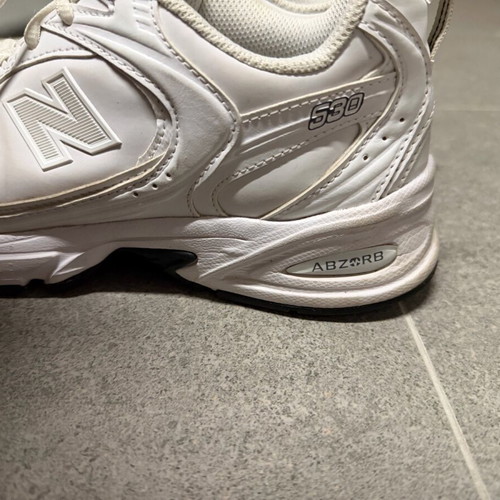 New Balance 530 athletic shoes like new, size 38, white