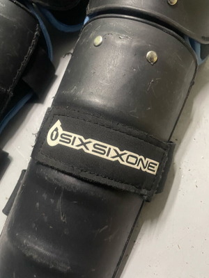 Sixsixone knee pads used