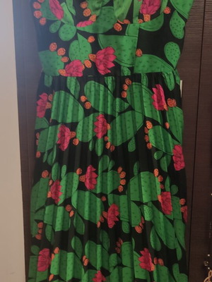 We Are long dress with prickly pear design new, size Medium