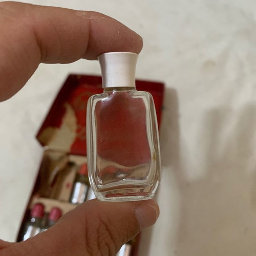 Vintage collectible box with assorted colognes used