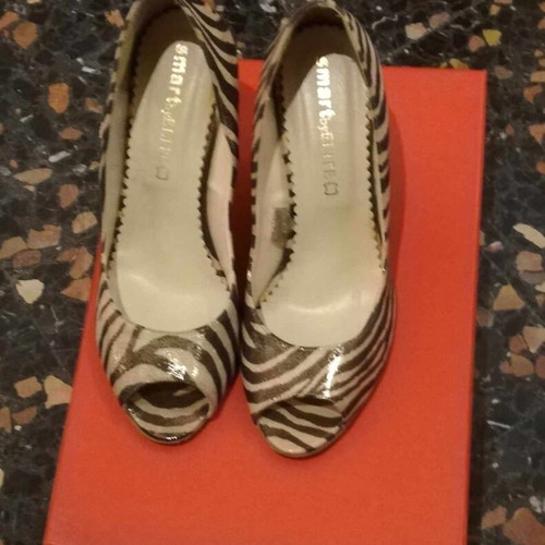 PRICE DROP!!! From €28, now €18. ELITE HEELS!!! Size 40, Design, ZEBRA!!!