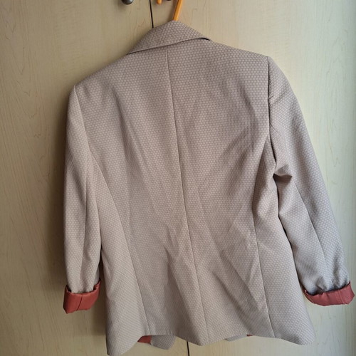 Toi&Moi beige women's blazer size S with coral lining