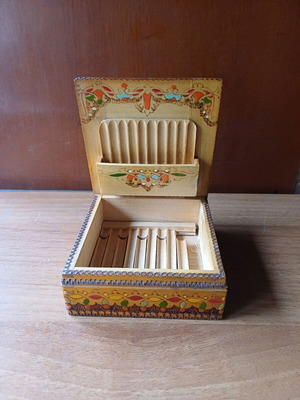 Vintage handmade wooden cigarette box used