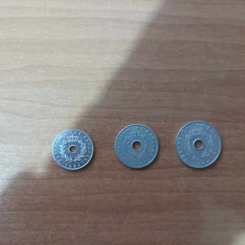 Decares used 5 and 10 from 1954 and 20 from 1964, all together