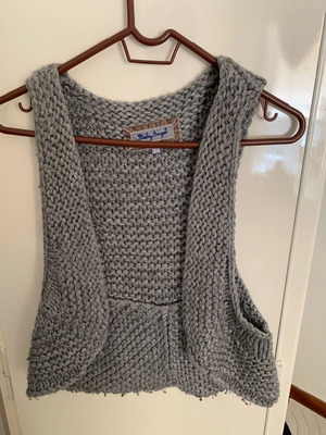 Knitted vest used, grey