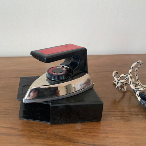 Vintage iron like new
