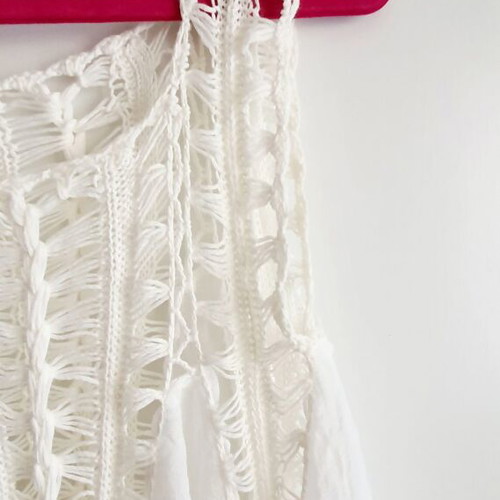 Dress new, white, airy and comfortable, size S-M