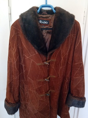 Okado suede coat with fur on sleeves and collar, like new, 2XL, brown