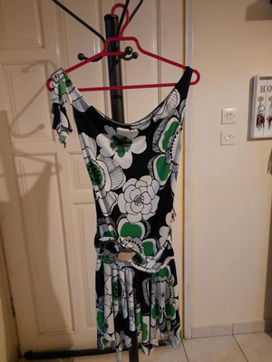 Retro floral dress with draped buckle detail, size S